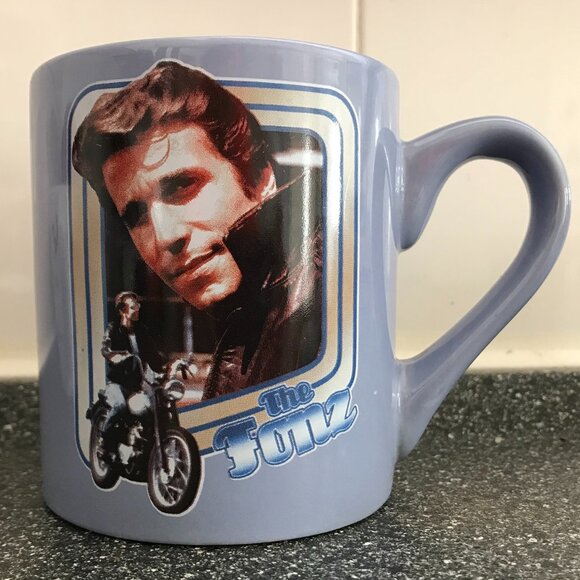 The Fonz Fonzie Happy Days 2012 Coffee Mug Blue AAAYYYYY! TV Show Collectible - Picture 1 of 6